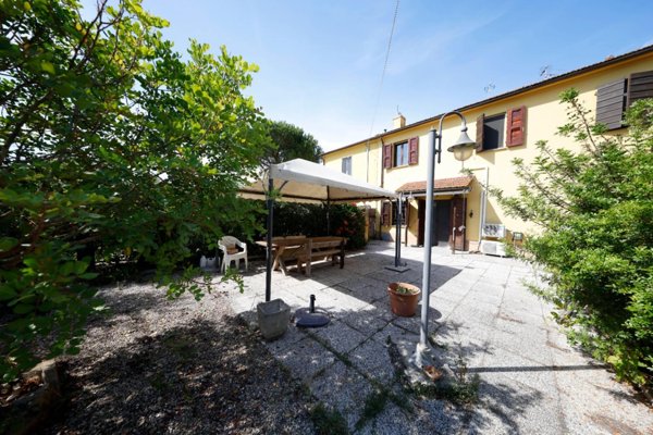 casa indipendente in vendita a Fauglia