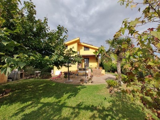 casa indipendente in vendita a Fauglia