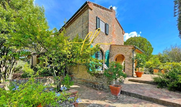 casa indipendente in vendita a Guardistallo
