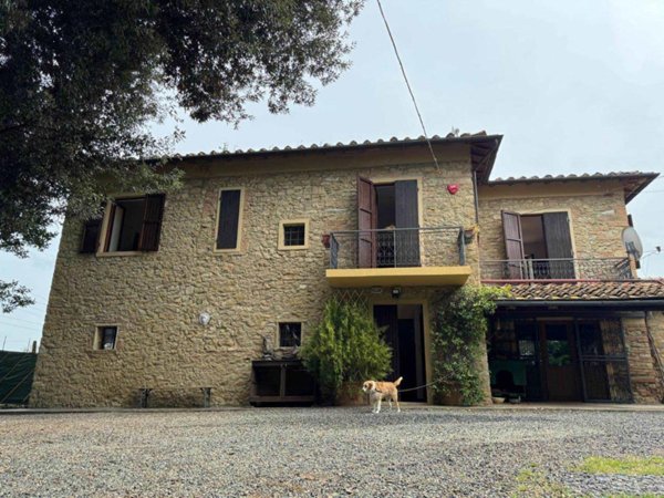 casa indipendente in vendita a Guardistallo