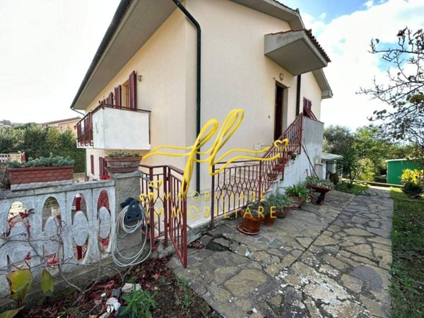 casa indipendente in vendita a Guardistallo