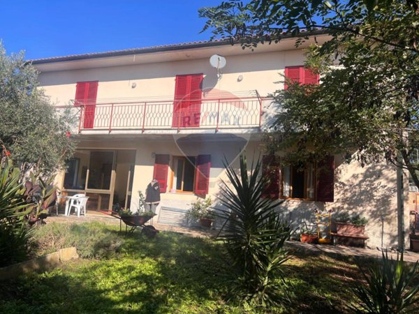 casa indipendente in vendita a Guardistallo