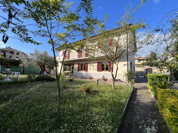 casa indipendente in vendita a Guardistallo