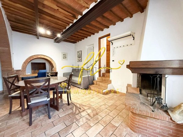 casa indipendente in vendita a Guardistallo