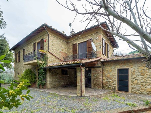 casa indipendente in vendita a Guardistallo