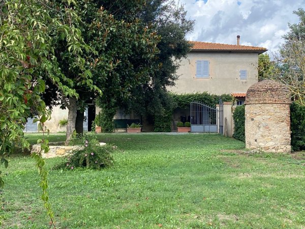 casale in vendita a Guardistallo