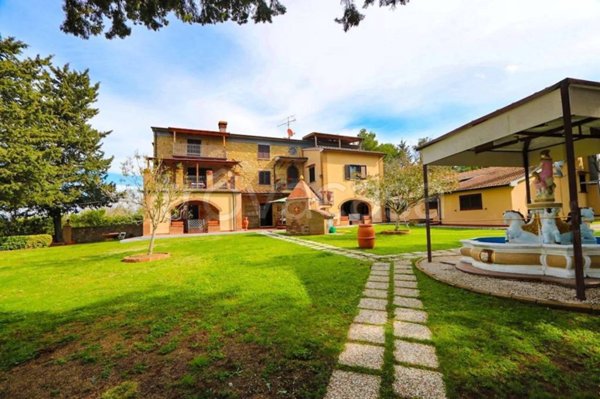 casa indipendente in vendita a Guardistallo
