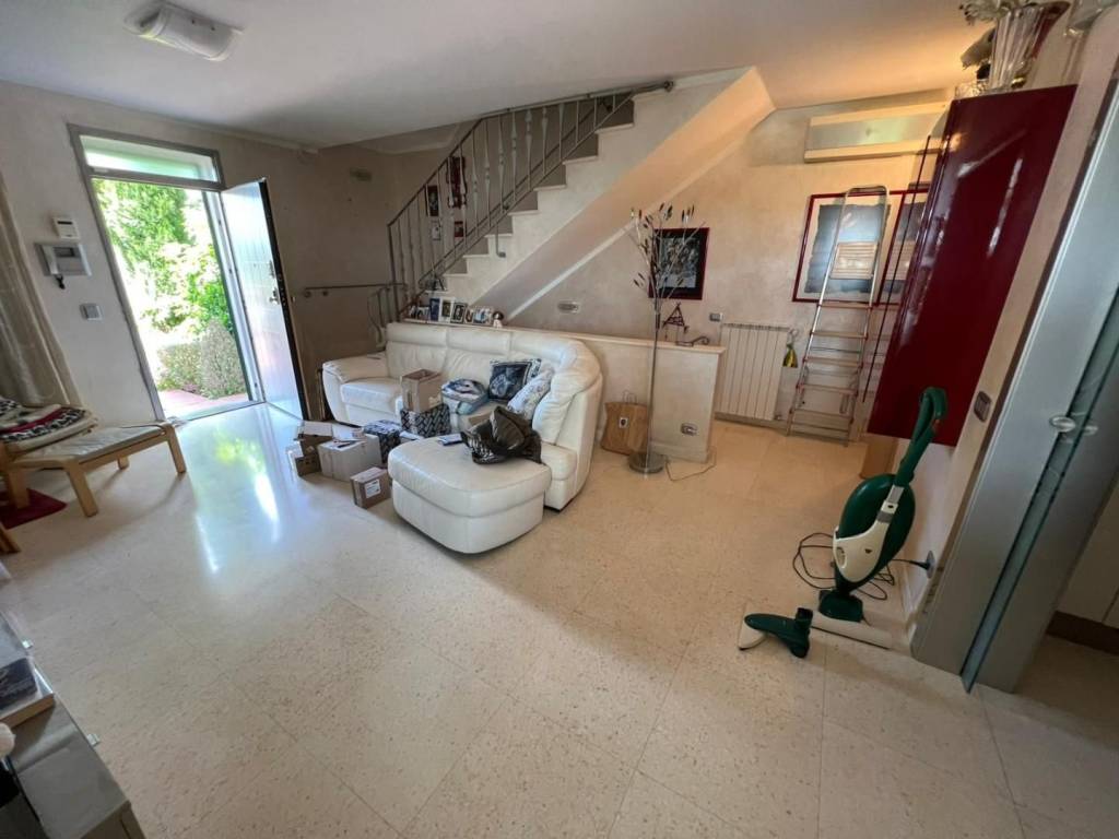 casa indipendente in vendita a Guardistallo