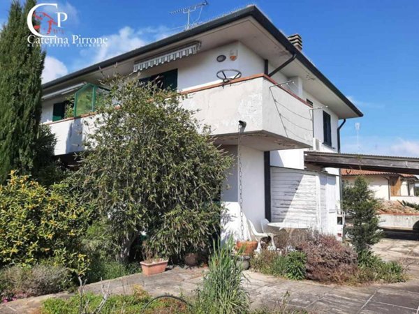 casa indipendente in vendita a Guardistallo