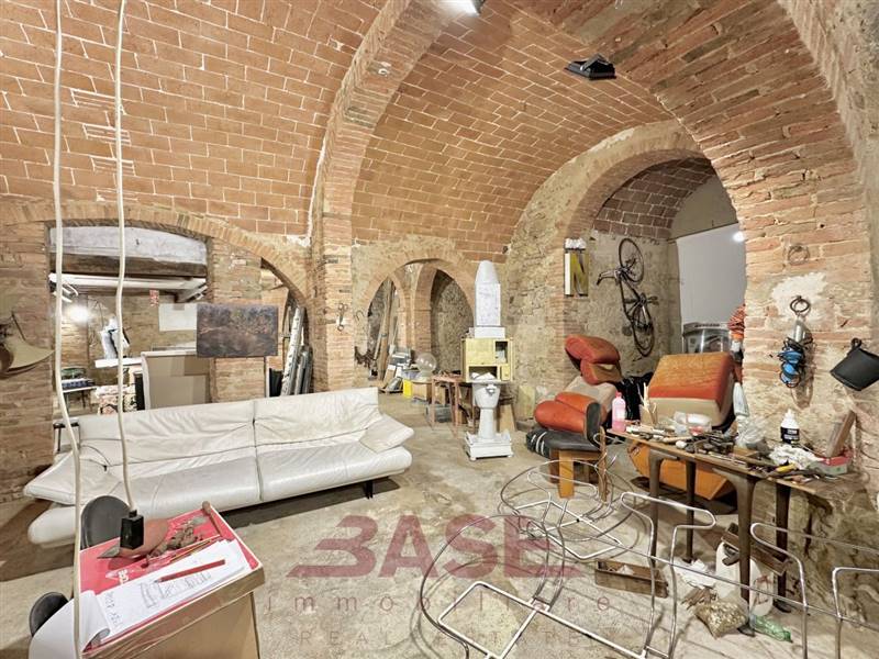 locale commerciale in vendita a Guardistallo