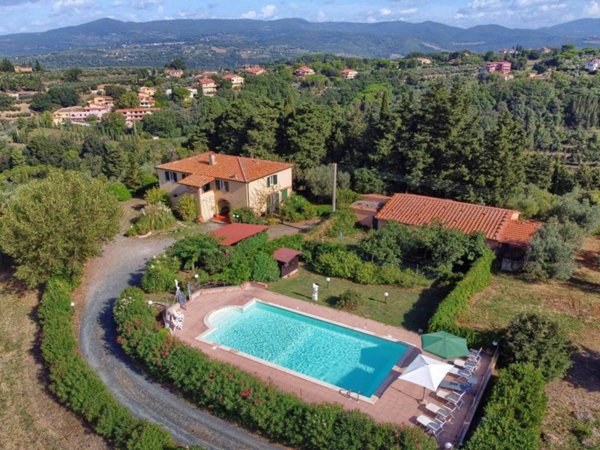 casale in vendita a Guardistallo