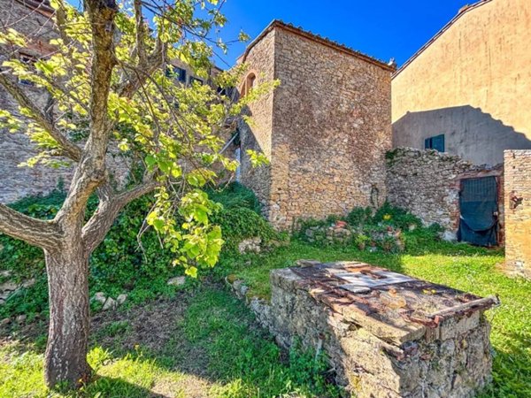 casa indipendente in vendita a Guardistallo