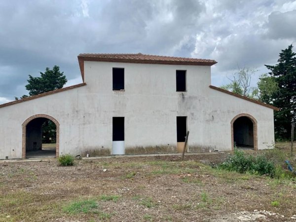 casa indipendente in vendita a Lajatico