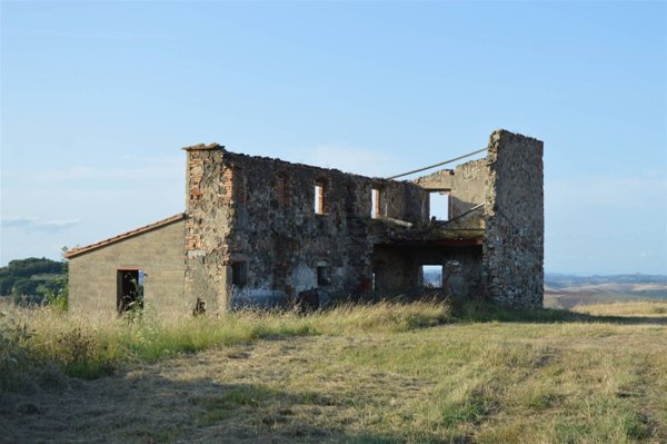casa indipendente in vendita a Lajatico