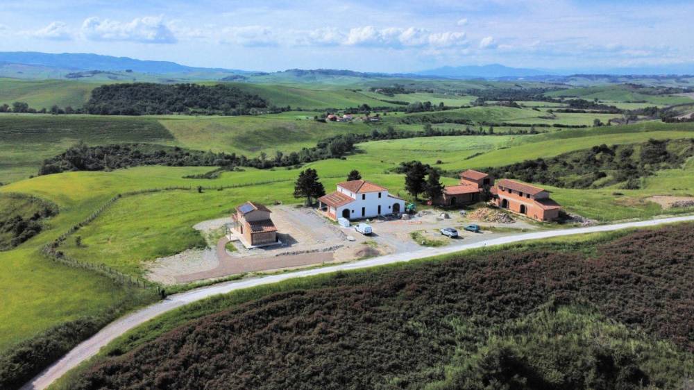 casa indipendente in vendita a Lajatico