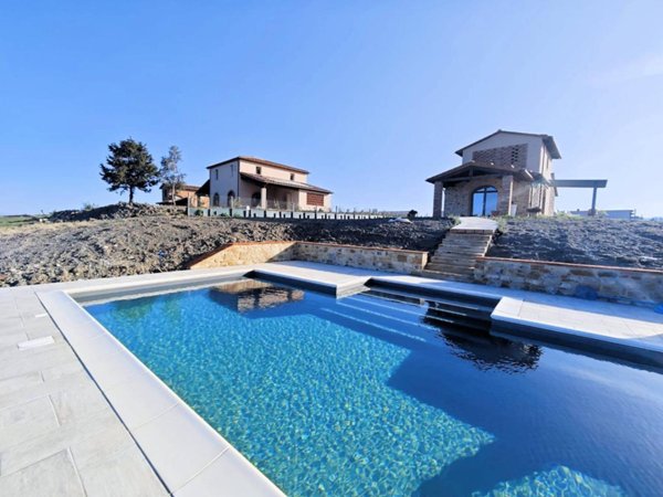 casa indipendente in vendita a Lajatico