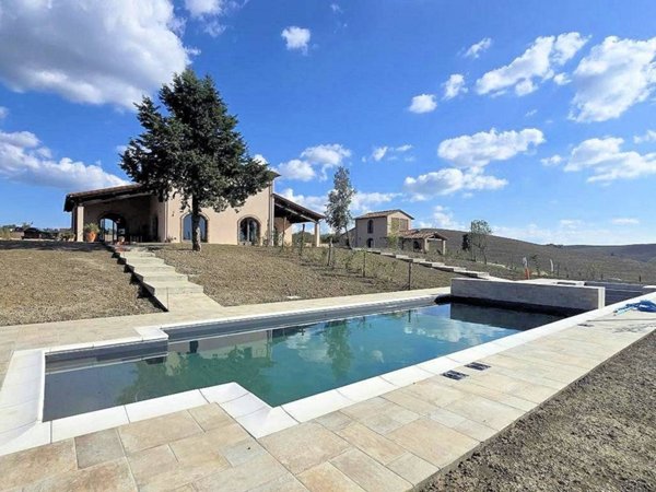 casa indipendente in vendita a Lajatico