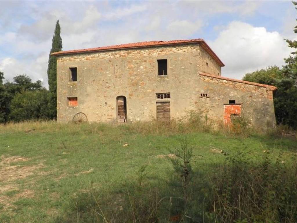 casa indipendente in vendita a Lajatico