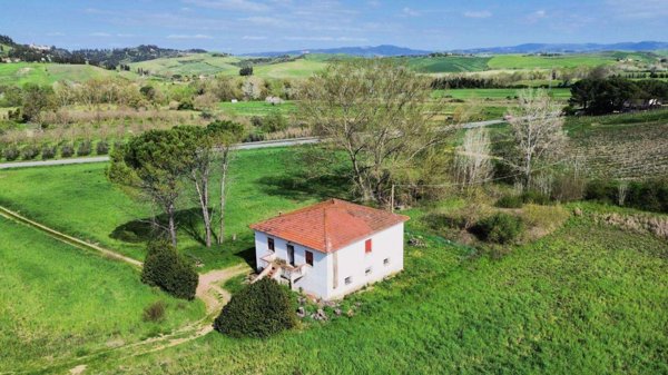 intera palazzina in vendita a Lajatico in zona La Sterza