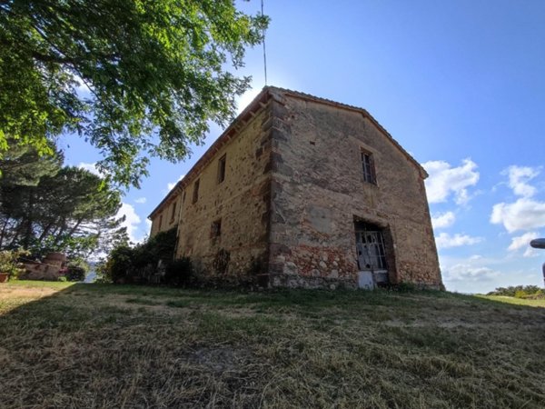 casa indipendente in vendita a Lajatico