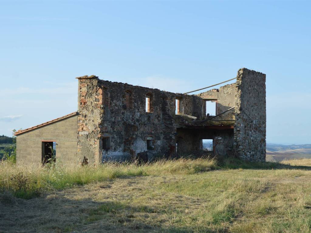 casale in vendita a Lajatico