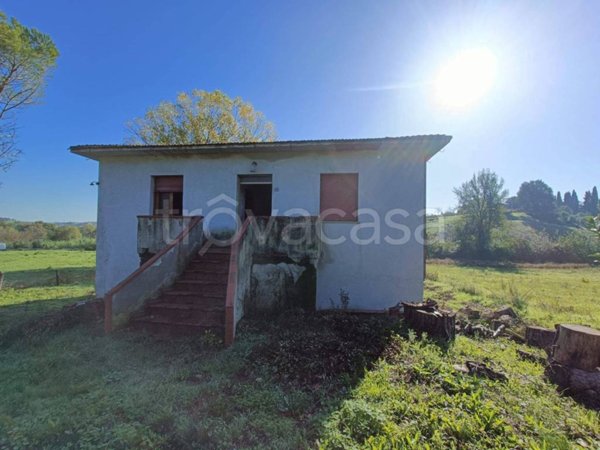 casa indipendente in vendita a Lajatico