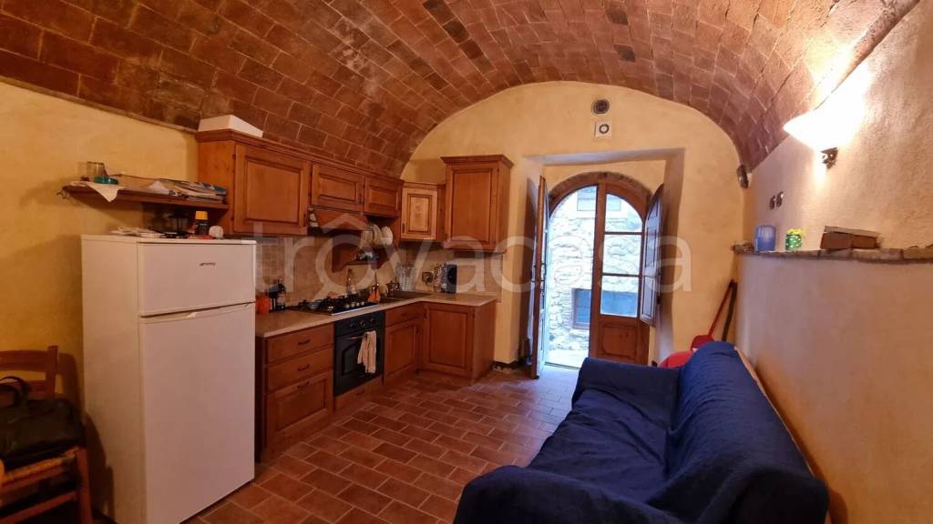 appartamento in vendita a Lajatico in zona Orciatico