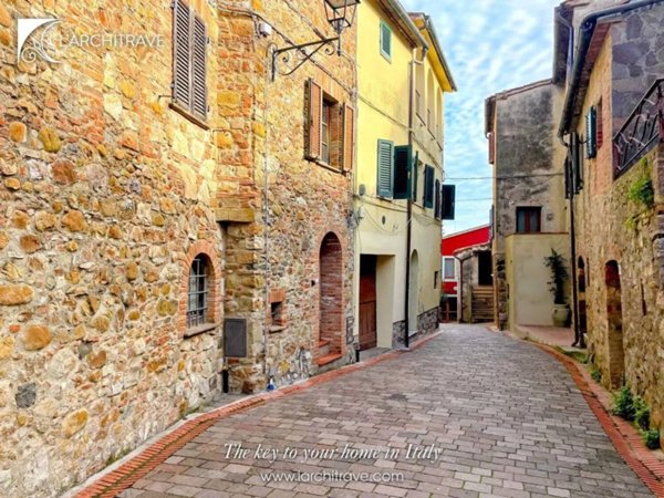 casa indipendente in vendita a Lajatico