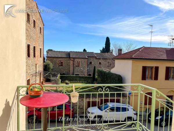 casa indipendente in vendita a Lajatico