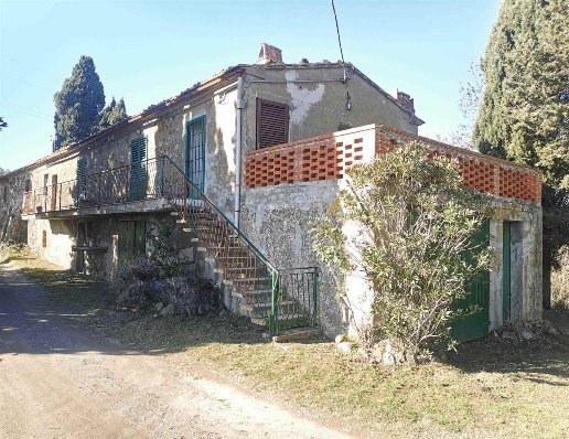 casa indipendente in vendita a Lajatico in zona Orciatico