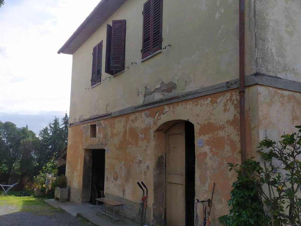 casa indipendente in vendita a Lajatico