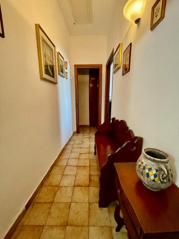 intera palazzina in vendita a Lajatico