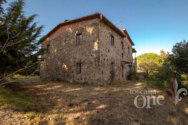casa indipendente in vendita a Lajatico