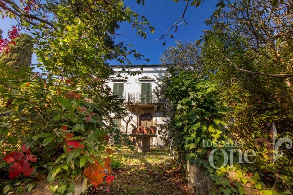 casa indipendente in vendita a Lajatico in zona Orciatico