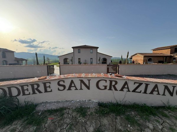 casa indipendente in vendita a Lajatico