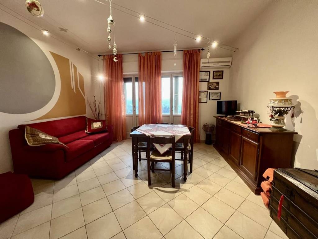 appartamento in vendita a Lajatico