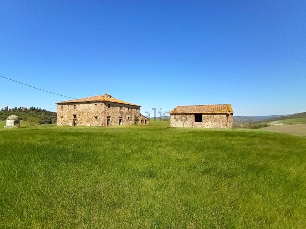 casale in vendita a Lajatico