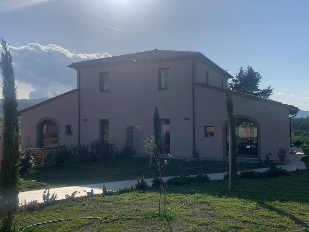 casale in vendita a Lajatico