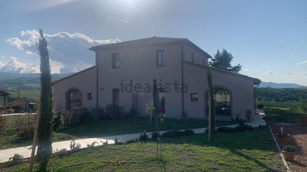 casale in vendita a Lajatico