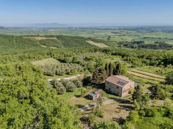 casa indipendente in vendita a Lajatico