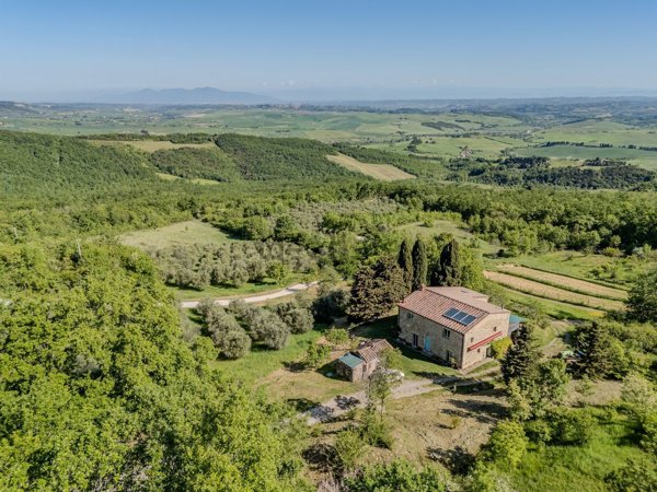 casa indipendente in vendita a Lajatico