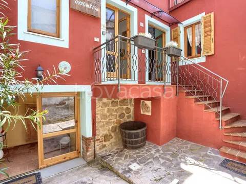 appartamento in vendita a Lajatico in zona Orciatico