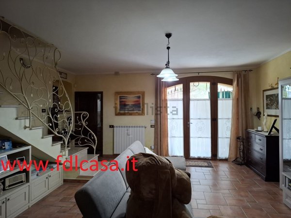 casa indipendente in vendita a Lajatico in zona La Sterza