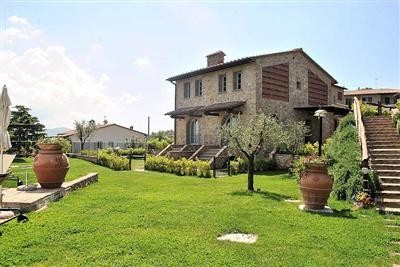 casa indipendente in vendita a Lajatico