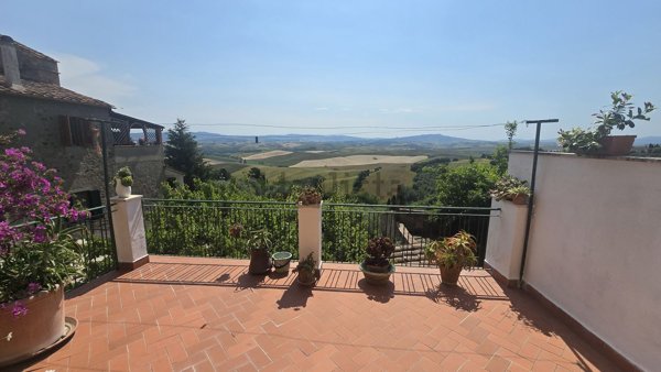 appartamento in vendita a Lajatico