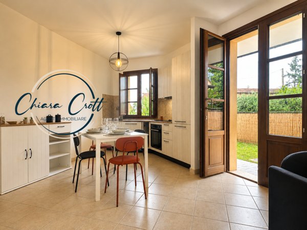 casa indipendente in vendita a Lajatico in zona Orciatico