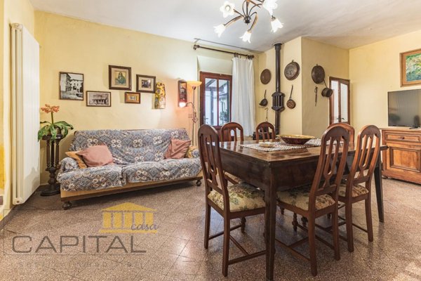 appartamento in vendita a Lajatico in zona Orciatico