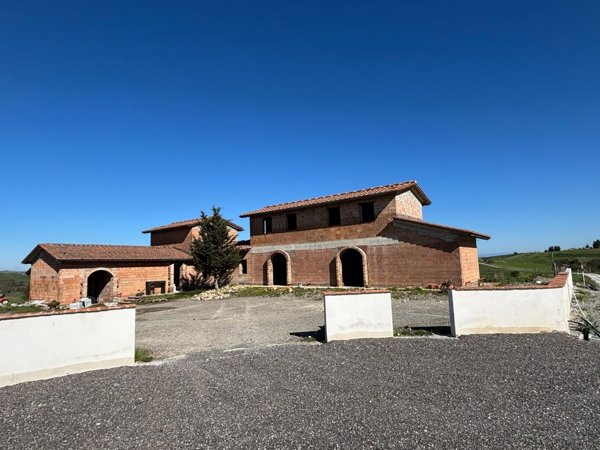 casa indipendente in vendita a Lajatico