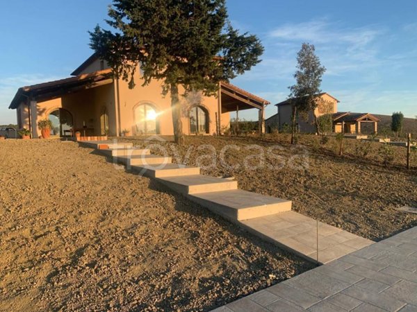 casa indipendente in vendita a Lajatico in zona Orciatico