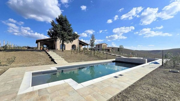 casale in vendita a Lajatico